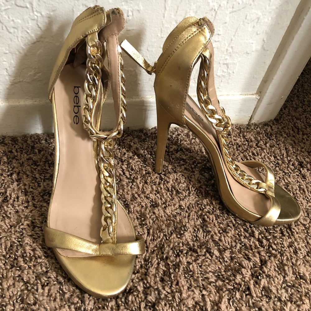 ✨ bebe Gold Chain Faux Leather Heels